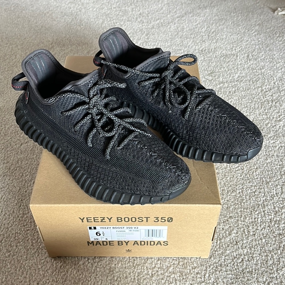 YEEZY BOOST 350 V2 Black/Black Originals - Picture 1 of 7